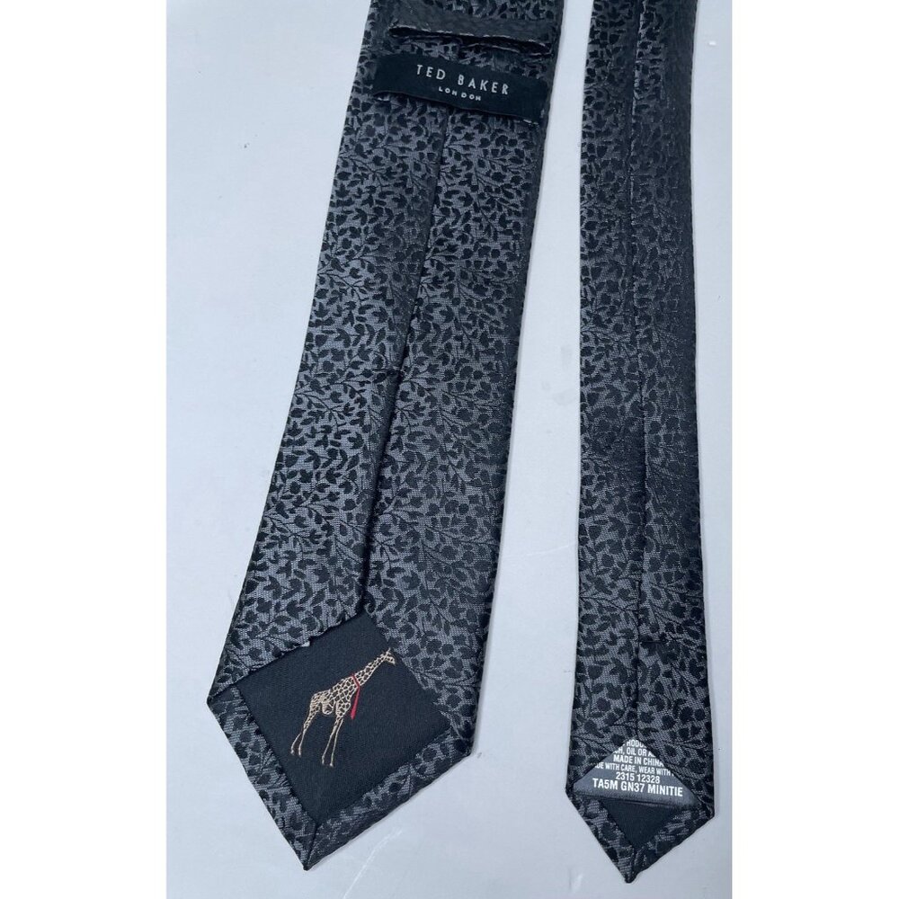 Ted Baker 100% Silk Floral Tie Black Gray Narrow W: 2.8” L:59” - Picture 3 of 9